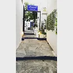 Zümrüt butik bodrum